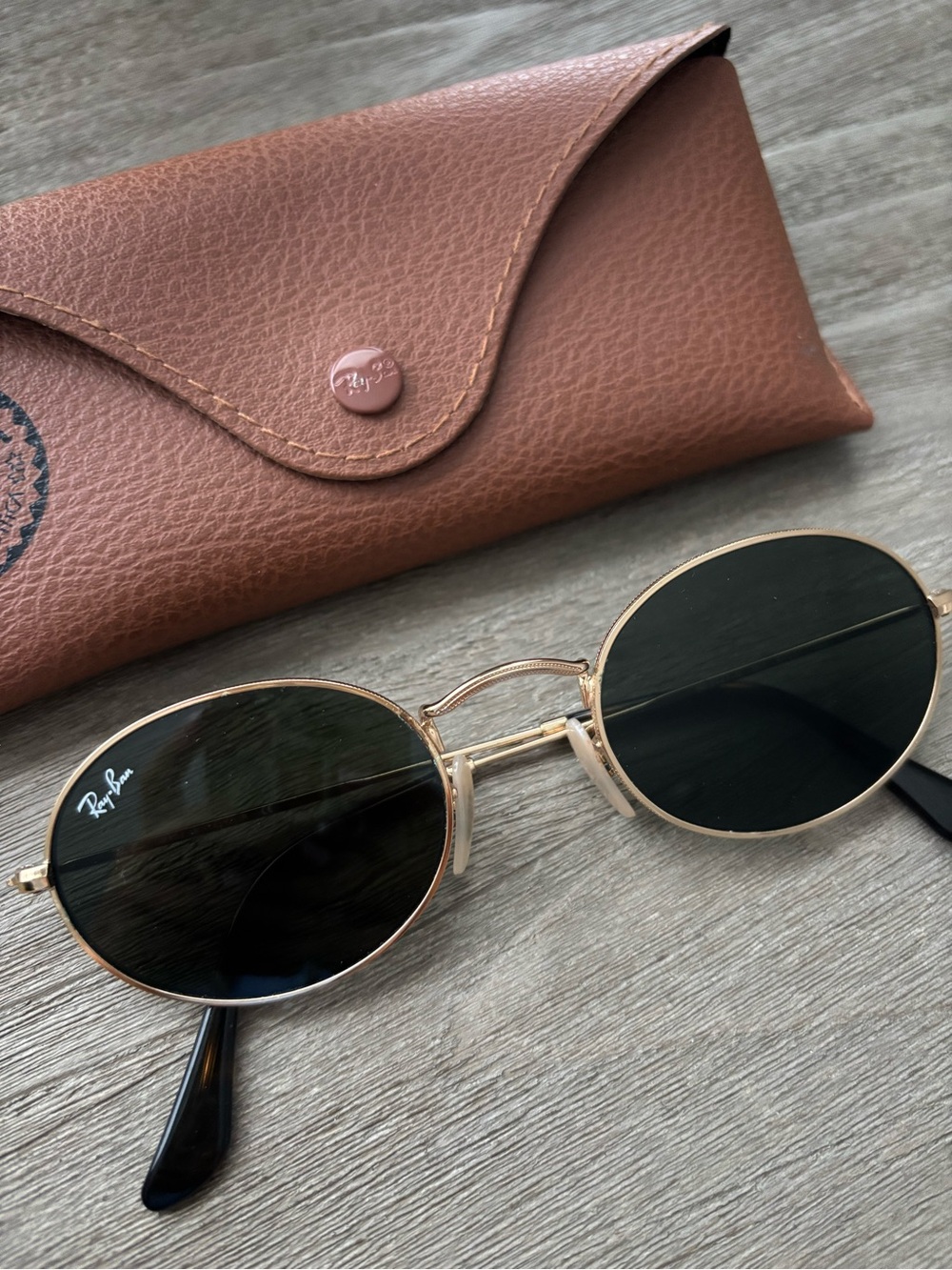 Ray-Ban Round Metal Sunglasses — Gold Frame with Black Lenses